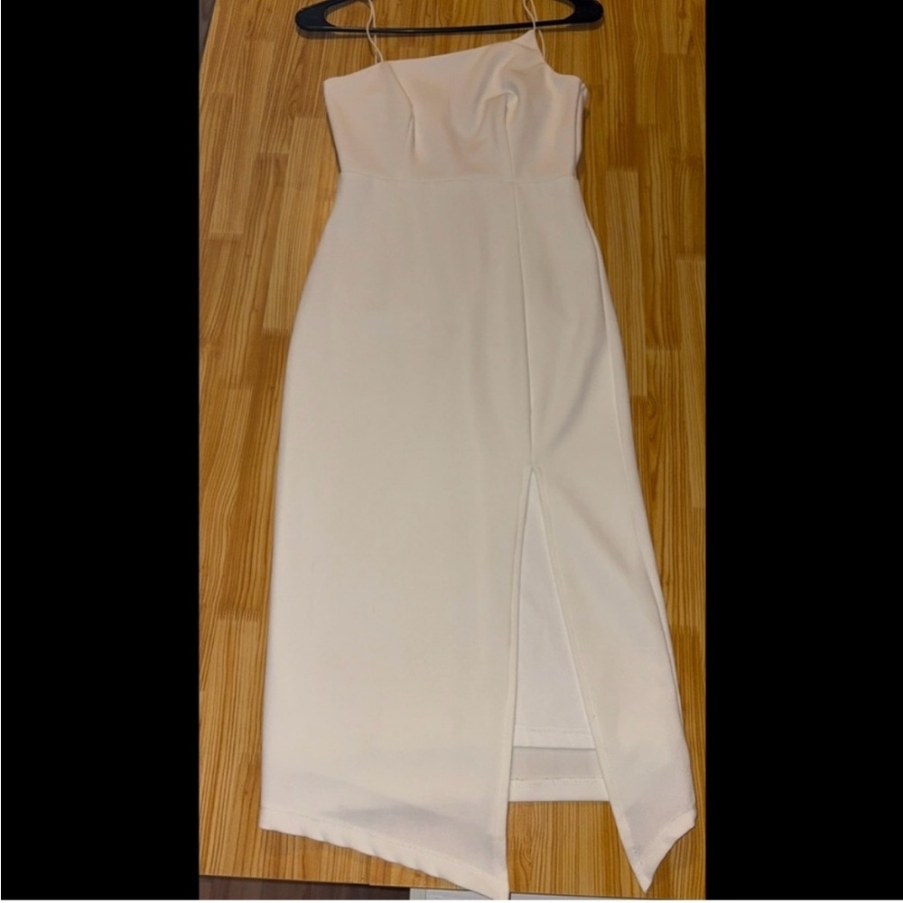 Elegant white Hello Molly dress